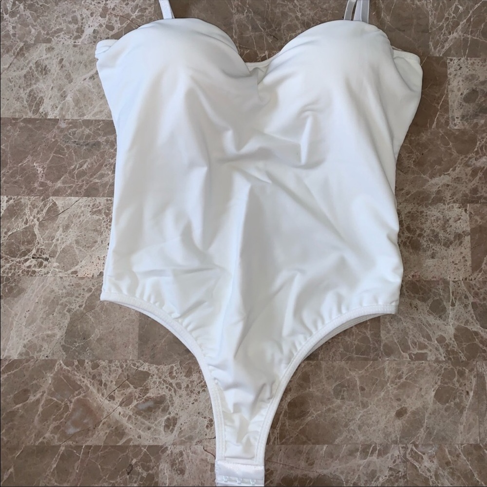 White Monroe Bodysuit sweetheart top - Picture 3 of 5